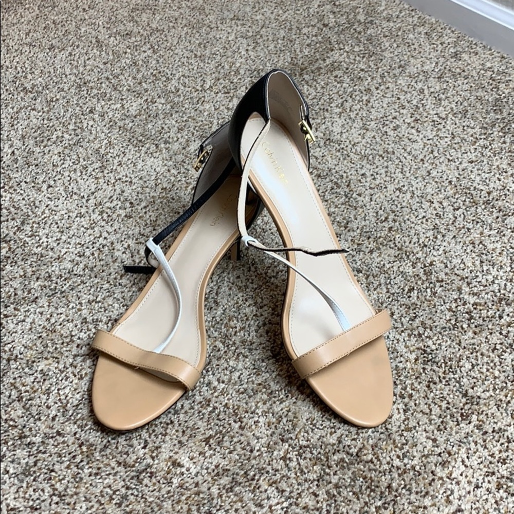 Calvin Klein Sandals in 11 M